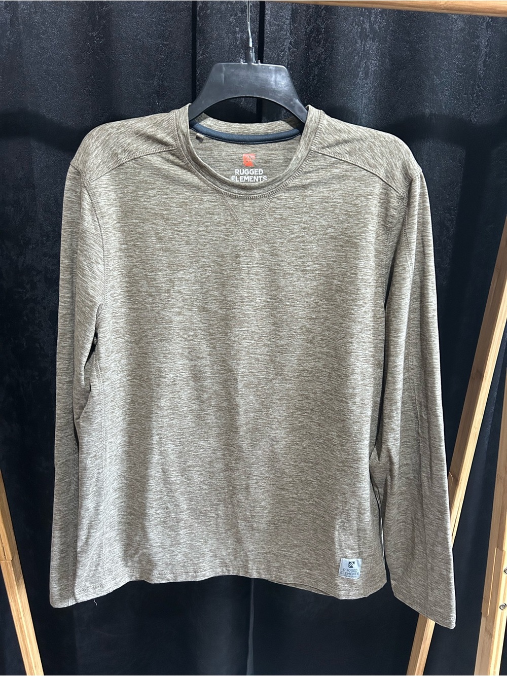 Rugged Elements Men's Long-Sleeve Crewneck in Heather Olive